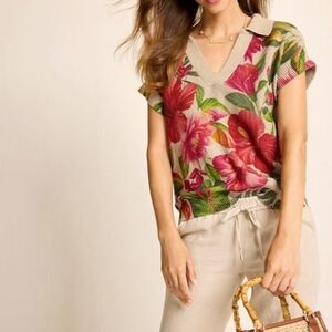 Floral V-Neck Knit Top - Red and Green